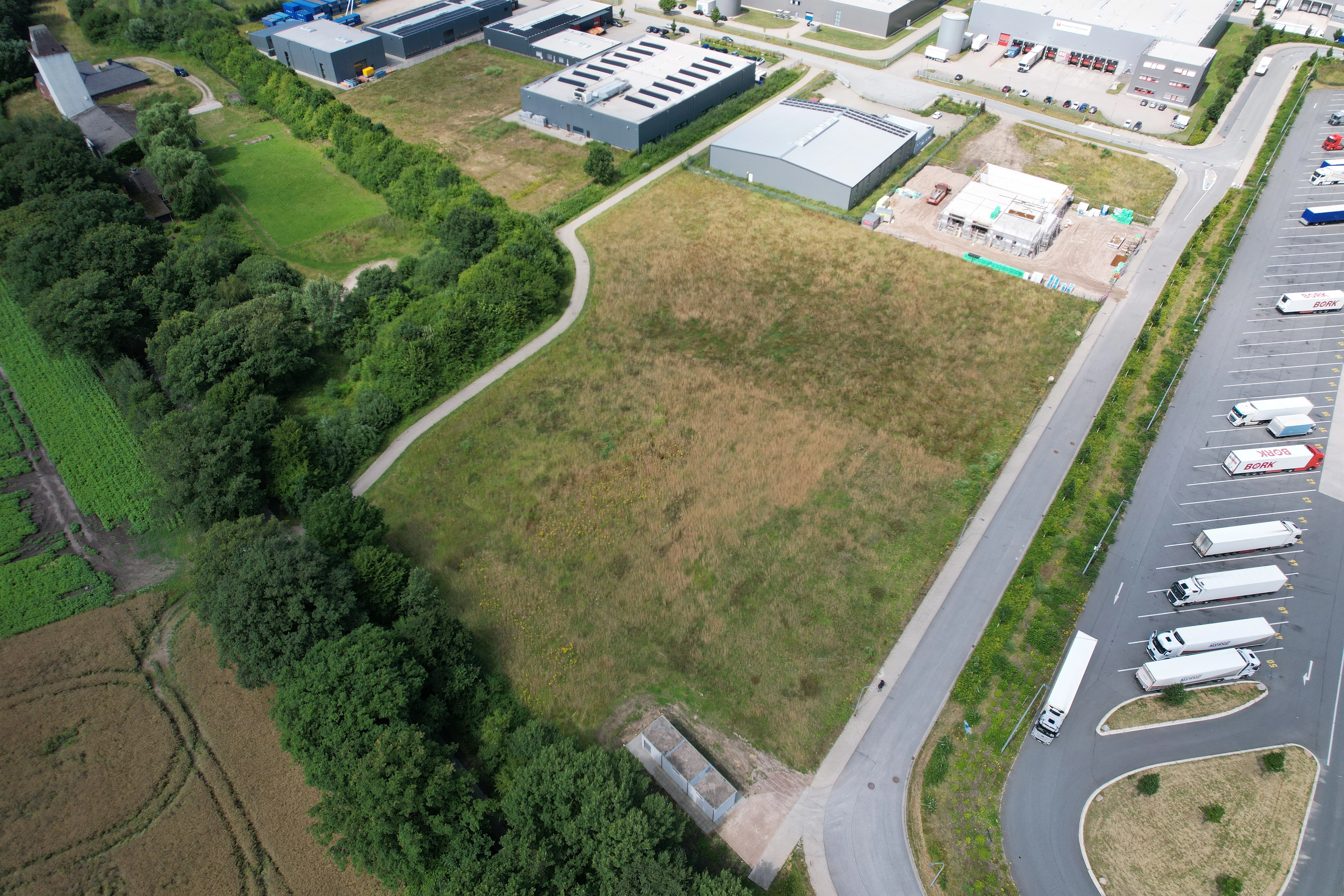 Das Gewerbegebiet Lise-Meitner-Straße (B-Plan Nr. 126) aus der Luftperspektive.